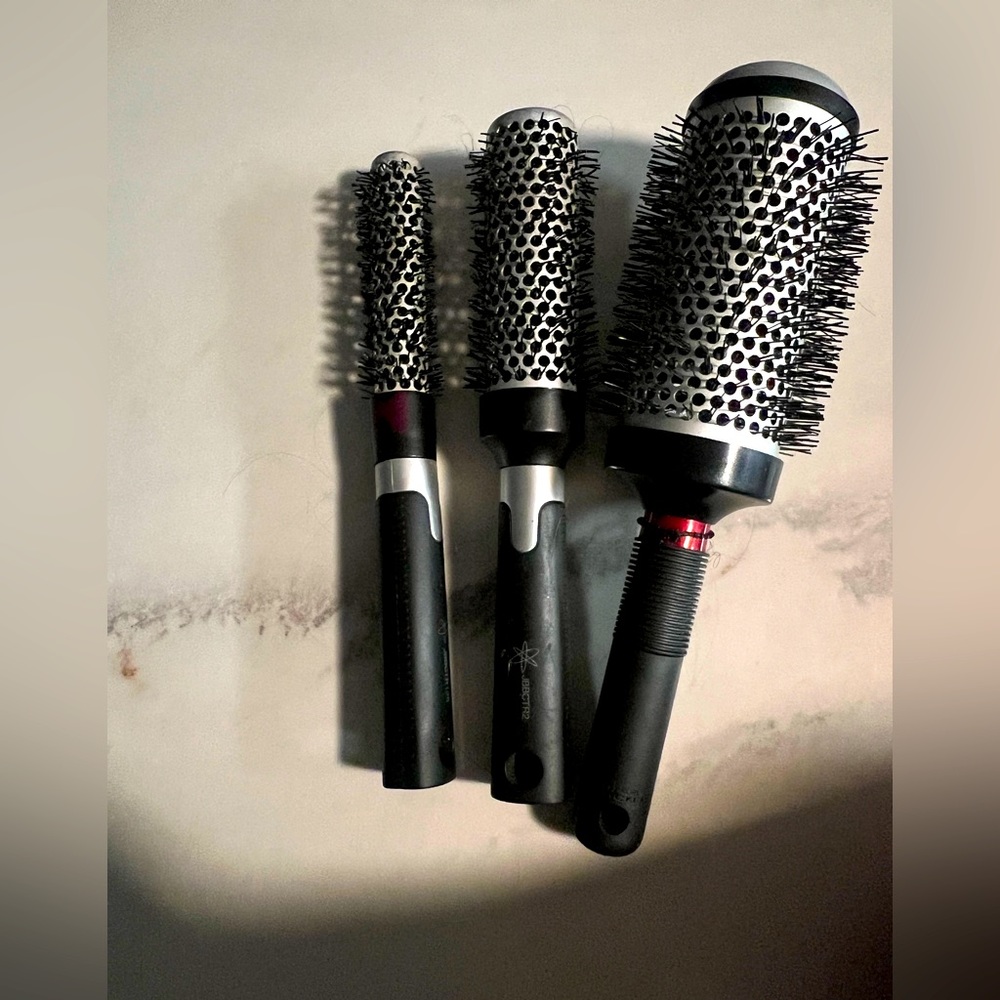 Blowout brushes